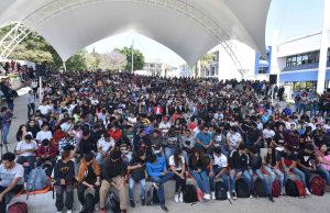 Invitan a jóvenes a perseguir sus sueños