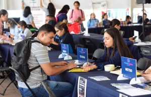 Ofrecen cientos de vacantes a irapuatenses