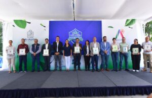 Entregan distintivo aire limpio Irapuato